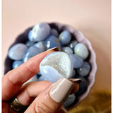 Blue lace agate druzy palm stones set by Moonlight Gemstones, 3–5 cm