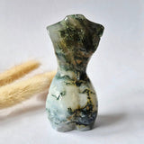 Mosagaat vrouwenbeeldje, 8 cm, handgeslepen edelsteen carving, Moonlight Gemstones