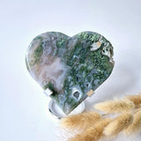 Hartvormige Edelsteen Druzy Mosagaat op metalen standaard, Moonlight Gemstones, 205 g