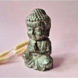 Moonlight Gemstones Pyriet Buddha Beeld, 15 cm, gouden edelsteen voor bescherming en succes