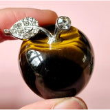 Moonlight Gemstones Mini Edelsteen Appel van Unakite met strass-stenen, zilveren stam en kristalblad