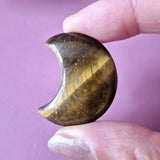 Moonlight Gemstones Tijgeroog maan-handsteen, 3 cm, goudbruine kleurbanden, spiritueel cadeau