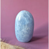 Edelsteen Celestien Freeform – zachtblauwe kristalsteen, Moonlight Gemstones