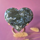 XL Edelsteen Druzy Mosagaat Hart op Metalen Standaard – #138 338gram