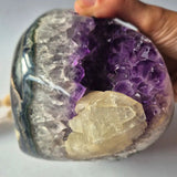Amethist en Calciet Geode Freeform 2600g Moonlight Gemstones