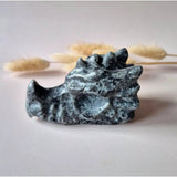 Dragon skull carving in Yooperlite, 7 cm, blue-gray stone
