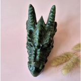 XL groene jade drakenschedel van Moonlight Gemstones, 700g