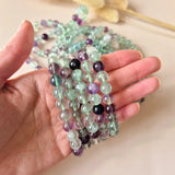 Edelsteen armband met 8mm fluoriet kralen, Moonlight Gemstones, groen/paarse tinten