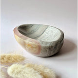 XL Ocean Jasper schaal door Moonlight Gemstones; handgeslepen edelstenen kom met pastel tinten, 890 g
