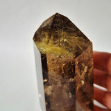 Zeldzame Golden Rutile Smoky Quartz Tower, 300 g, brown quartz with golden rutile inclusions Moonlight Gemstones