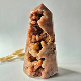 Roze Amethist Druzy Toren by Moonlight Gemstones, pink amethyst crystal tower with druzy cavities, Brazil, 1802 gram