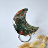 Rode druzy mosagaat maan op standaard; groen en oranje mosagaat, 10–12 cm