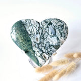 Grote druzy mosagaat hart op metalen standaard, Moonlight Gemstones, 342 g