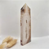 Grijze agaat toren met druzy opening, gepolijste edelsteen obelisk, 232 g Moonlight Gemstones