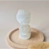 Moonlight Gemstones seleniet Boeddha beeldje, 10 cm, wit seleniet op houten voet