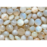 Wenskaart A6 - Maansteen Edelsteen by Moonlight Gemstones; milky moonstone beads
