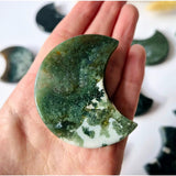 Knuffelsteen mosagaat halvemaan-vormig, groen met wit-achtige vlekken, 50 mm, Moonlight Gemstones