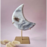 Moonlight Gemstones roze amethist druzy maan op goudkleurige metalen standaard, XL formaat