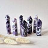 Edelsteen Dream Chevron Amethist Obelisk Toren by Moonlight Gemstones, 10 cm