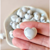 Moonlight Gemstones Mini Edelsteen Hartje Howliet, 1,5 cm, witte marmering voor crystal confetti