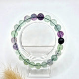 Edelsteen armband met 8mm fluoriet kralen in groen/paarse tinten, Moonlight Gemstones