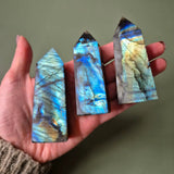 Moonlight Gemstones Labradorite tower set, 3-piece, 8–10 cm tall with iridescent blue flashes