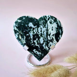 Edelsteen Druzy Mosagaat hart op metalen standaard, donkergroen, Moonlight Gemstones, #88, 166 g