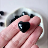 Mini Edelsteen Hartje Zaksteen – zwarte obsidiaan, 1,5 cm; glanzend gepolijst hartje voor crystal confetti
