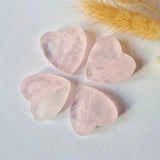 Edelsteen Hartje Zaksteen set van 4 in roze rozenkwarts, 3–4 cm