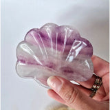 Edelsteen fluoriet schelpvorm carving, paars-witte tinten, Moonlight Gemstones