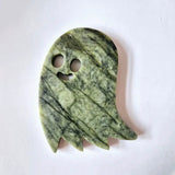 Groene jade spookje edelsteen door Moonlight Gemstones, ca. 7 cm, spookvormig figuur met ogen en glimlach
