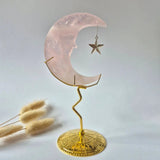 Rozenkwarts maan op goudkleurige standaard met hangende ster – 10 cm, Moonlight Gemstones interieurdecoratie