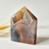 Druzy Agaat Toren uit Uruguay door Moonlight Gemstones, 245 g, bruin-grijs geode edelsteen