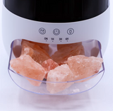 AW Gifts Zoutsteen aromadiffuser met Vlam Effect en Kleurwisseling, USB, wit, omgeven door roze zoutstenen