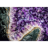 Wenskaart Amethist cluster geode on rock with purple crystals