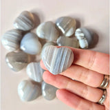 Grijze agaat Palmsteen Hart 3cm – Handsteen worrystone zorgensteen (Grey Agate)