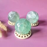 Moonlight Gemstones Edelsteen Groene Fluoriet Bol, drie stuks, 50–55 mm