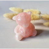 Moonlight Gemstones rozenkwarts crystal carving bear, pink rose quartz statue