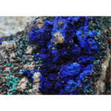 Wenskaart A6 Azuriet Edelsteen Moonlight Gemstones – blue azurite mineral on rocky matrix with turquoise-green specks