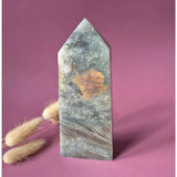 XL Labradorite tower from Moonlight Gemstones with orange flash in purple/blue hues 256g