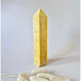 Edelsteen Gele Jaspis Toren van Moonlight Gemstones, 21 cm, 800 g obelisk