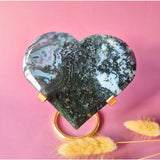 XL mosagaat drusy hart edelsteen op metalen standaard; groene-witte marmering, Moonlight Gemstones