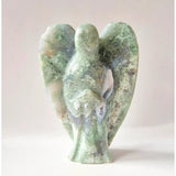 Edelsteen Druzy Mosagaat Engel angel statue by Moonlight Gemstones, moss agate with green hues, 15 cm