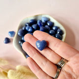 Mini edelsteen hartje Blauwe Aventurijn, Moonlight Gemstones, 1,5 cm voor crystal confetti