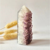 Druzy amethist agaat toren uit Uruguay, 248 g, met paarse druzy kristallen aan één zijde