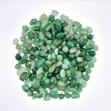 Kristalgroene Aventurijn edelstenen, getrommeld, 0,5–2 cm; veel stenen