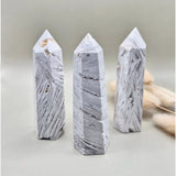 Edelsteen Druzy Mexican Agate Toren, set of 3, 8–10 cm, white and gray banding.