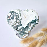Moonlight Gemstones Edelsteen Druzy mosagaat hart op metalen standaard, groen-witte patroon, 182 g