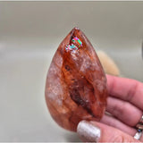Edelsteen Fire Quartz Flame 7-9cm, teardrop orange-red polished quartz crystal with iridescent rainbow flash