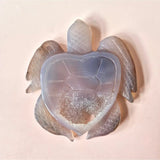 Grote grijze agaat schildpad met druzy, handgesneden edelsteen beeld van Moonlight Gemstones